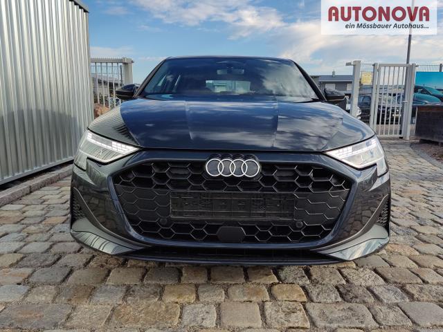 Audi / A3 Sportback / Grau / / / 