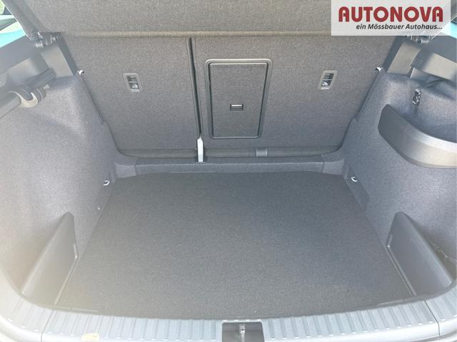 Skoda / Karoq / Grau / / / , Beispielbilder, ggf. teilweise mit Sonderausstattung