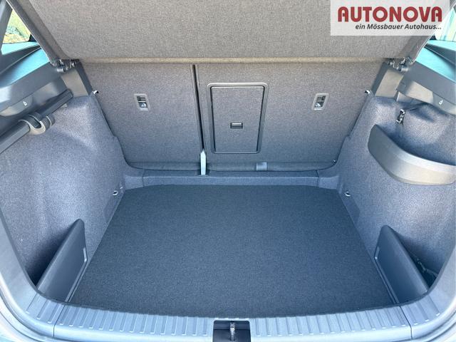 Skoda / Karoq / Grau / / / , Beispielbilder, ggf. teilweise mit Sonderausstattung