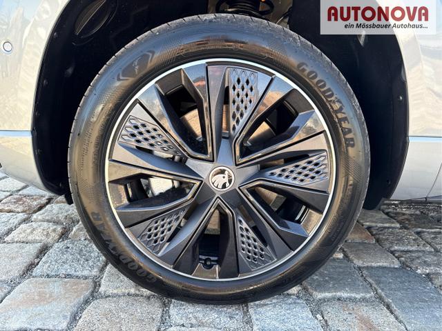 Skoda / Karoq / Grau / / / , Beispielbilder, ggf. teilweise mit Sonderausstattung