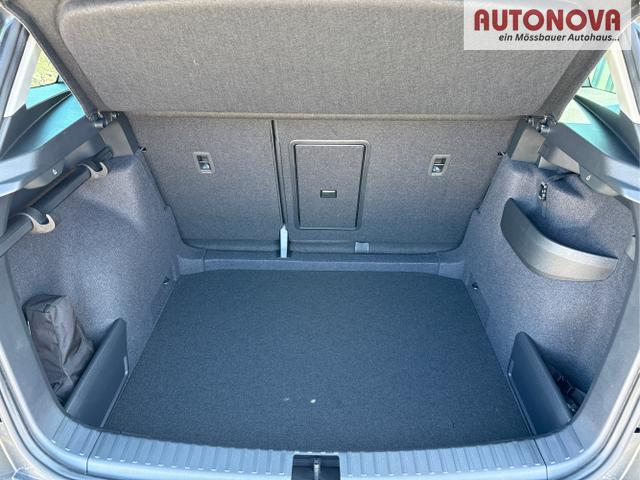 Skoda / Karoq / Grau / / / , Beispielbilder, ggf. teilweise mit Sonderausstattung
