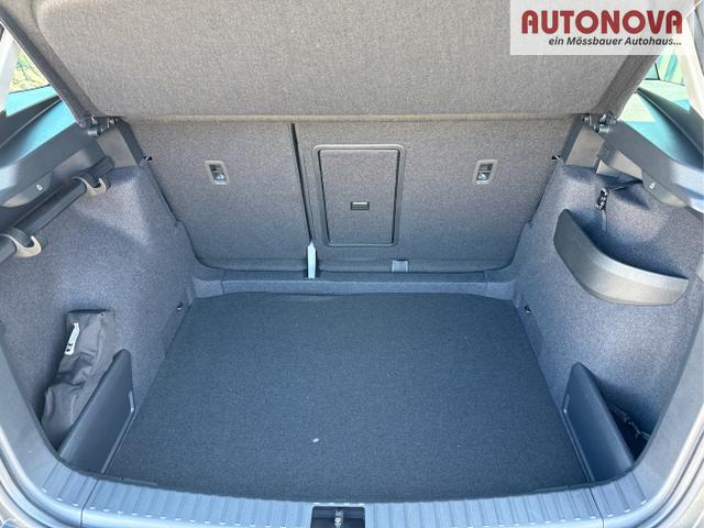 Skoda / Karoq / Grau / / / , Beispielbilder, ggf. teilweise mit Sonderausstattung