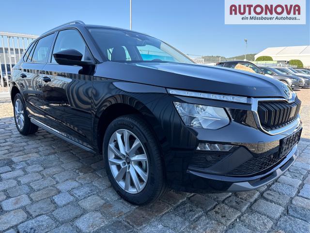 Skoda / Kamiq / Schwarz / / / 130 Jahre Premium Edition 1.5 TSI 150 PS DSG Anh&auml;ngerkupplung-AppleCarPlay-AndroidAuto-Winterpaket-Alcantara-DAB-Tempomat-Totwinkelassist-Kamera-SunSet-el.Heckklappe-17''Alu, Beispielbilder, ggf. teilweise mit Sonderausstattung
