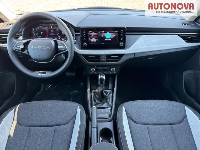 Skoda / Kamiq / Schwarz / / / 130 Jahre Premium Edition 1.5 TSI 150 PS DSG Anh&auml;ngerkupplung-AppleCarPlay-AndroidAuto-Winterpaket-Alcantara-DAB-Tempomat-Totwinkelassist-Kamera-SunSet-el.Heckklappe-17''Alu, Beispielbilder, ggf. teilweise mit Sonderausstattung