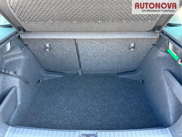 Skoda / Kamiq / Schwarz / / / 130 Jahre Premium Edition 1.5 TSI 150 PS DSG Anh&auml;ngerkupplung-AppleCarPlay-AndroidAuto-Winterpaket-Alcantara-DAB-Tempomat-Totwinkelassist-Kamera-SunSet-el.Heckklappe-17''Alu, Beispielbilder, ggf. teilweise mit Sonderausstattung