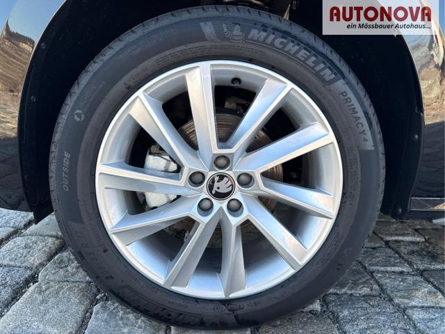 Skoda / Kamiq / Schwarz / / / 130 Jahre Premium Edition 1.5 TSI 150 PS DSG Anh&auml;ngerkupplung-AppleCarPlay-AndroidAuto-Winterpaket-Alcantara-DAB-Tempomat-Totwinkelassist-Kamera-SunSet-el.Heckklappe-17''Alu, Beispielbilder, ggf. teilweise mit Sonderausstattung