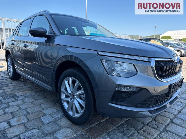 Skoda / Kamiq / Grau / / / 130 Jahre Premium Edition 1.5 TSI 150 PS DSG Anh&auml;ngerkupplung-AppleCarPlay-AndroidAuto-Winterpaket-Alcantara-DAB-Tempomat-Totwinkelassist-Kamera-SunSet-el.Heckklappe-17''Alu-Sofort, Beispielbilder, ggf. teilweise mit Sonderausstattung