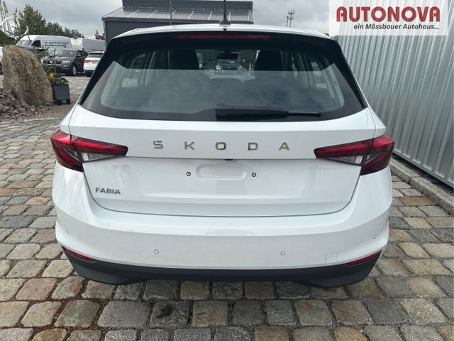 Skoda / Fabia / Wei&szlig; / / / , Beispielbilder, ggf. teilweise mit Sonderausstattung