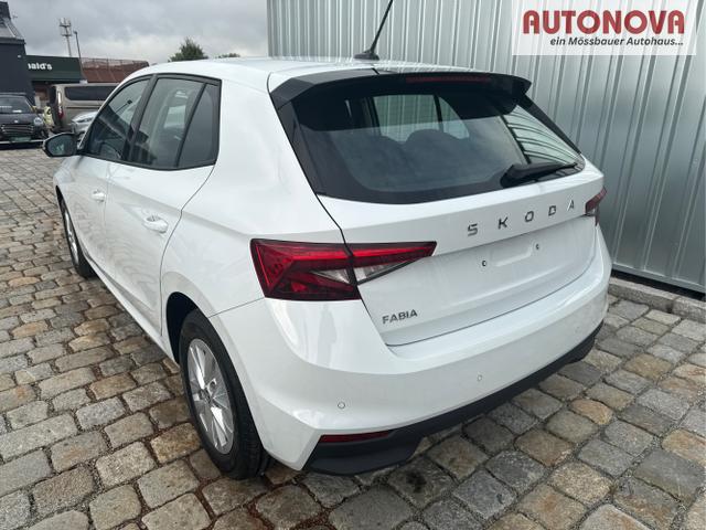 Skoda / Fabia / Wei&szlig; / / / , Beispielbilder, ggf. teilweise mit Sonderausstattung