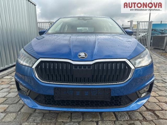 Skoda / Fabia / Blau / / / 130 Jahre 1.0 MPI 80 PS-Virtuelles Cockpit-AppleCarplay-Android-Auto-LED-Klima-Tempomat-R&uuml;ckfahrkamera-DAB-SHZ-15 Alu-sofort, Beispielbilder, ggf. teilweise mit Sonderausstattung