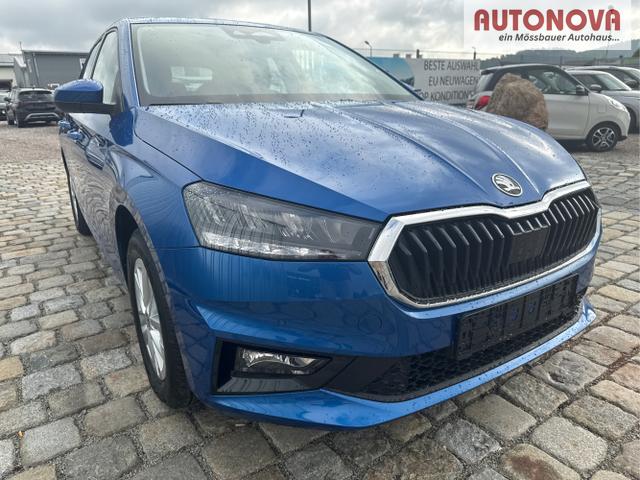 Skoda / Fabia / Blau / / / 130 Jahre 1.0 MPI 80 PS-Virtuelles Cockpit-AppleCarplay-Android-Auto-LED-Klima-Tempomat-R&uuml;ckfahrkamera-DAB-SHZ-15 Alu-sofort, Beispielbilder, ggf. teilweise mit Sonderausstattung