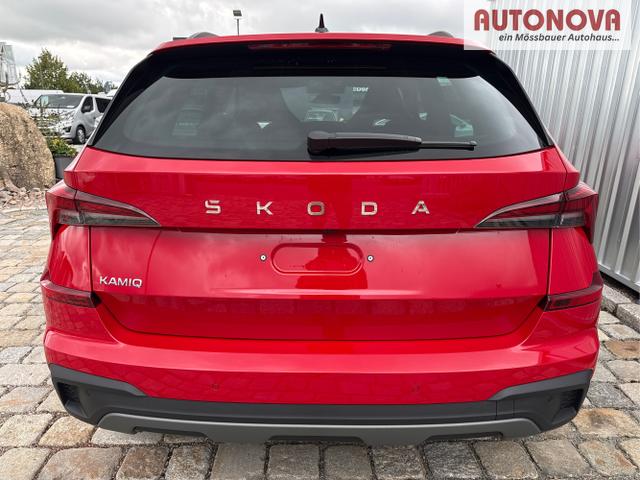 Skoda / Kamiq / Rot / / / , Beispielbilder, ggf. teilweise mit Sonderausstattung