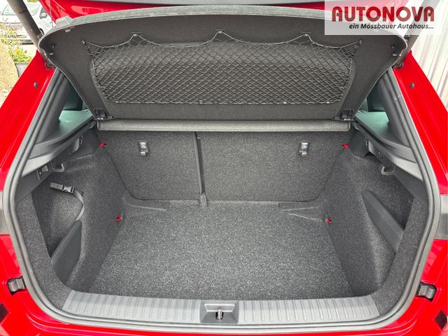 Skoda / Kamiq / Rot / / / , Beispielbilder, ggf. teilweise mit Sonderausstattung