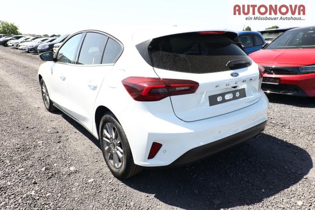 Ford Focus Titanium X ACC Nav LED Kam TotW KeyFree 