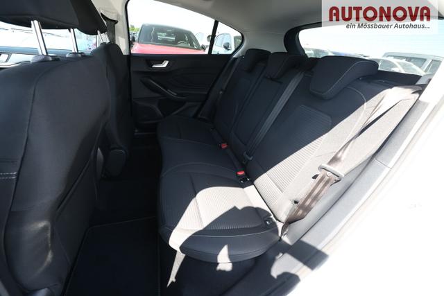 Ford Focus Titanium X ACC Nav LED Kam TotW KeyFree 