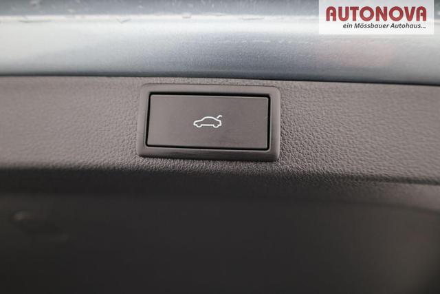 Skoda Octavia Combi RS 2.0 TSI DSG, Sonderlackierung, AHK, 19 Zoll, Canton, el. Klappe, Navi, Matrix, sofort 