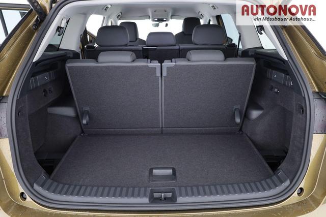 Skoda Kodiaq 2.0 TDI 142kW 4x4 Selection DSG Selection, 7-Sitzer, AHK, Navi, Side, el. Klappe, AreaView, ParkAssist 