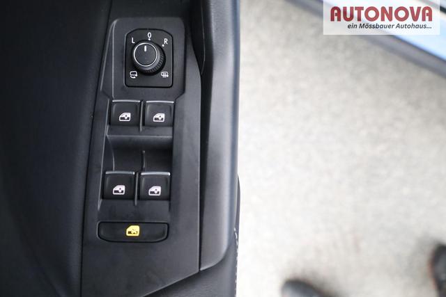 Volkswagen T-Cross 1.5 TSI 110 kW R-Line DSG R-LINE, IQ.Light, Navi, Side, ACC, Kamera, 4 J.-Garantie 