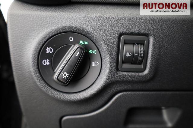Skoda Fabia Selection 1.0 TSI DSG Selection, KESSY, Kamera, 15-Zoll schwarz, Winter, Ladeboden 