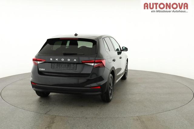 Skoda Fabia Selection 1.0 TSI DSG Selection, KESSY, Kamera, 15-Zoll schwarz, Winter, Ladeboden 