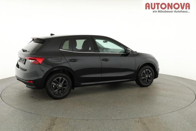 Skoda Fabia Selection 1.0 TSI DSG Selection, KESSY, Kamera, 15-Zoll schwarz, Winter, Ladeboden 