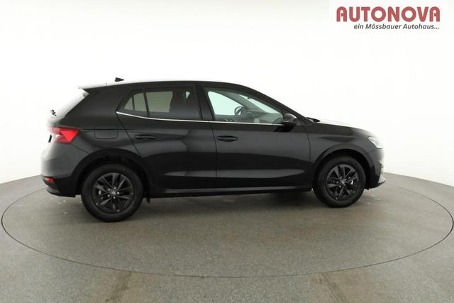 Skoda Fabia Selection 1.0 TSI DSG Selection, KESSY, Kamera, 15-Zoll schwarz, Winter, Ladeboden 