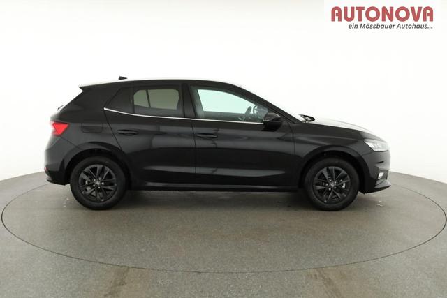 Skoda Fabia Selection 1.0 TSI DSG Selection, KESSY, Kamera, 15-Zoll schwarz, Winter, Ladeboden 