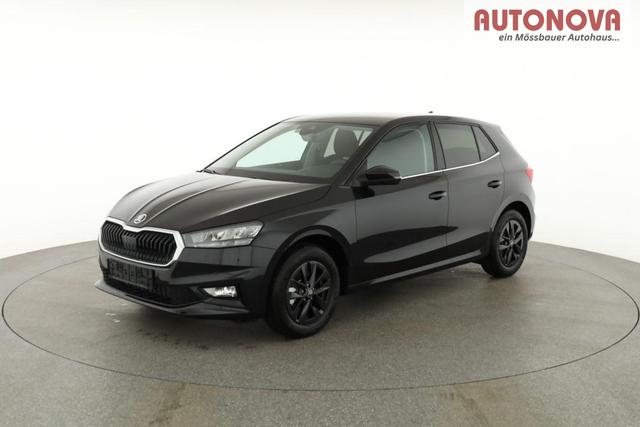 Skoda Fabia Selection 1.0 TSI DSG Selection, KESSY, Kamera, 15-Zoll schwarz, Winter, Ladeboden 