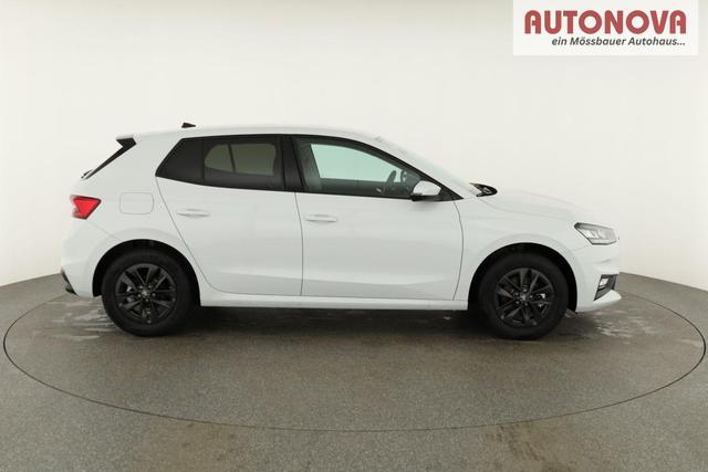Skoda Fabia Selection 1.0 TSI 130 Jahre, LED, Kamera, Winter, Sunset, 15-Zoll 