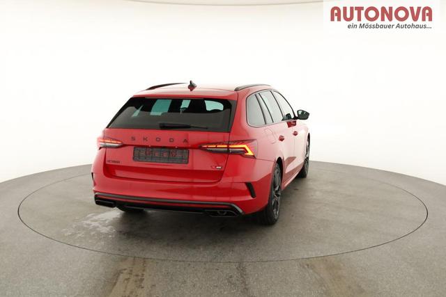 Skoda Octavia Combi 2.0 TSI 195 kW RS DSG, AHK, Navi, Matrix, Side, Winter, 5 J.-Garantie 