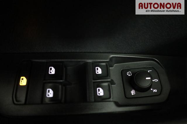 Skoda Karoq Selection 2.0 TDI DSG 4x4 Selection, AHK, Navi, LED, Kamera, Winter, el. Klappe, 4 J.-Garantie 