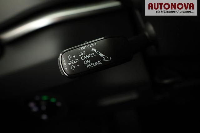 Skoda Karoq Selection 2.0 TDI DSG 4x4 Selection, AHK, Navi, LED, Kamera, Winter, el. Klappe, 4 J.-Garantie 