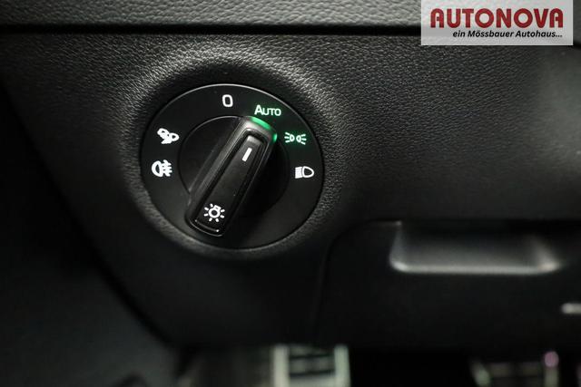 Skoda Karoq Sportline 1.5 TSI DSG Sportline, AHK, Navi, Matrix, Kamera, el. Klappe, 5-J. Garantie 