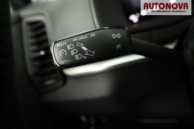 Skoda Karoq Selection 4x4 2.0 TDI DSG Selection, AHK, LED, Kamera, Winter, 4 J.-Garantie 