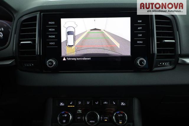 Skoda Karoq Selection 4x4 2.0 TDI DSG Selection, AHK, Navi, LED, Kamera, Winter, el. Klappe, 4 J.-Garantie 