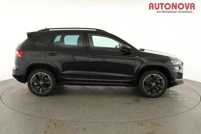 Skoda Karoq Sportline 1.5 TSI DSG Sportline, AHK, Navi, CANTON, Matrix, AreaView, Side, Kamera, el. Klappe, FS-beheizbar 