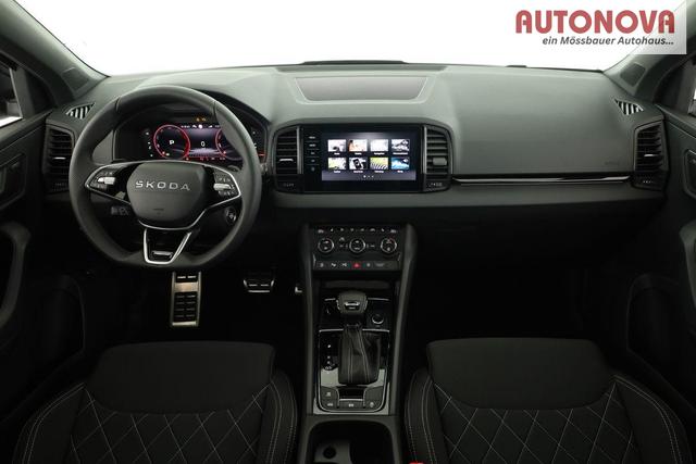 Skoda Karoq Sportline 4x4 2.0 TDI DSG Sportline, Pano, AHK, Navi, Matrix, AreaView, Side, Kamera, el. Klappe, FS-beheizbar, Winter 