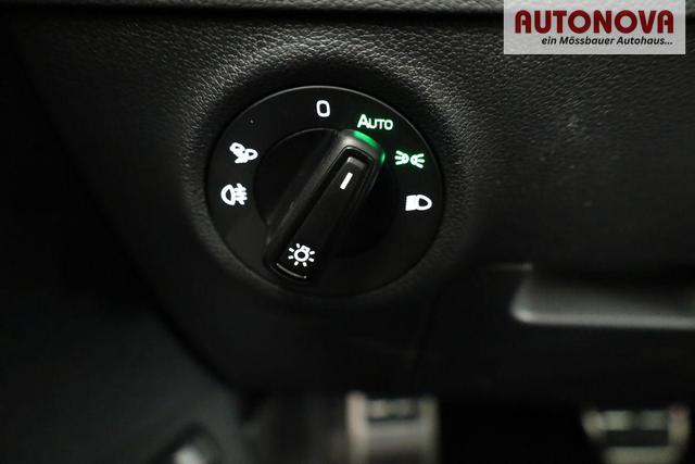 Skoda Karoq Sportline 4x4 2.0 TDI DSG Sportline, Pano, AHK, Navi, Matrix, AreaView, Side, Kamera, el. Klappe, FS-beheizbar, Winter 
