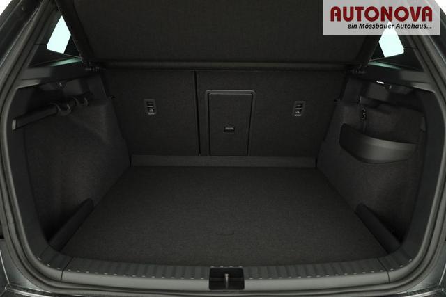 Skoda Karoq Sportline 4x4 2.0 TDI DSG Sportline, Pano, AHK, Navi, Matrix, AreaView, Side, Kamera, el. Klappe, FS-beheizbar, Winter 