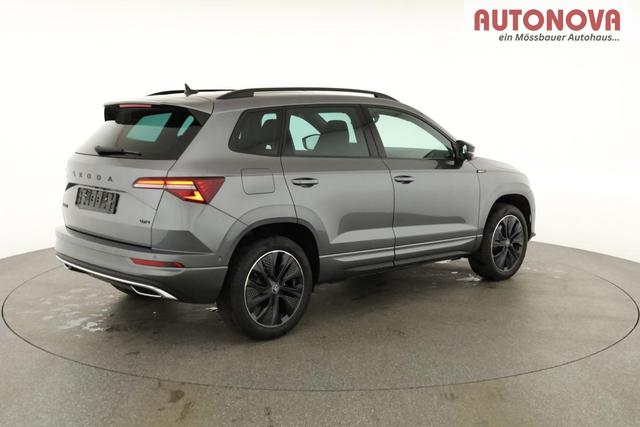 Skoda Karoq Sportline 4x4 2.0 TDI DSG Sportline, Pano, AHK, Navi, Matrix, AreaView, Side, Kamera, el. Klappe, FS-beheizbar, Winter 