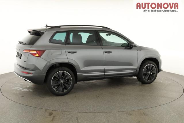 Skoda Karoq Sportline 4x4 2.0 TDI DSG Sportline, Pano, AHK, Navi, Matrix, AreaView, Side, Kamera, el. Klappe, FS-beheizbar, Winter 