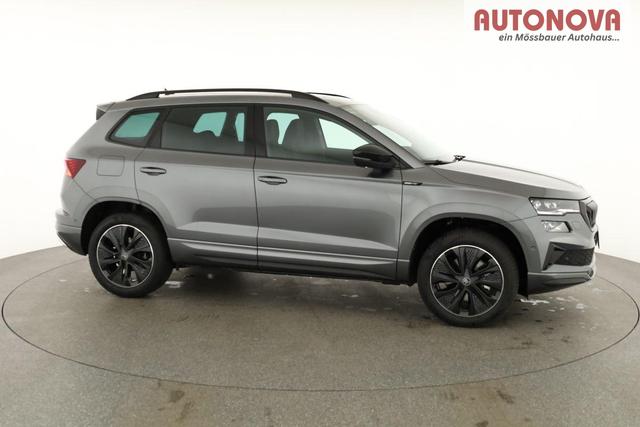 Skoda Karoq Sportline 4x4 2.0 TDI DSG Sportline, Pano, AHK, Navi, Matrix, AreaView, Side, Kamera, el. Klappe, FS-beheizbar, Winter 
