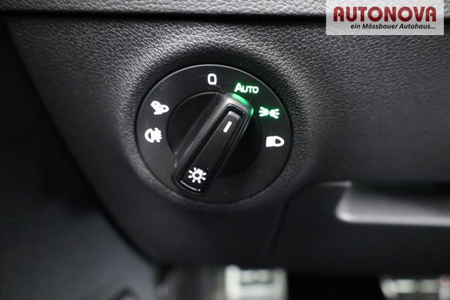 Skoda Karoq Sportline 1.5 TSI DSG Sportline, Pano, AHK, Navi, CANTON, Matrix, AreaView, Side, FS-beheizbar, 19-Zoll 