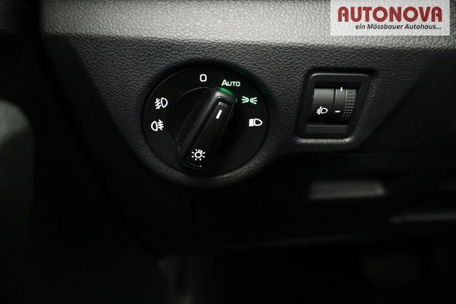 Skoda Kamiq Selection 1.5 TSI DSG Selection, AHK, LED, Kamera, Ladeboden, Winter 