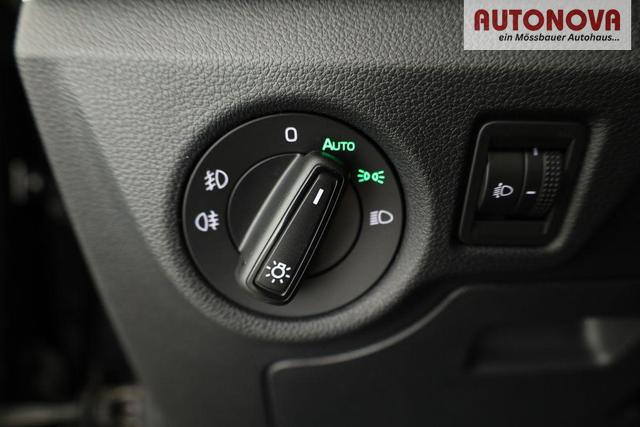 Skoda Kamiq Selection 1.5 TSI DSG Selection, AHK, LED, Kamera, Ladeboden, Winter 