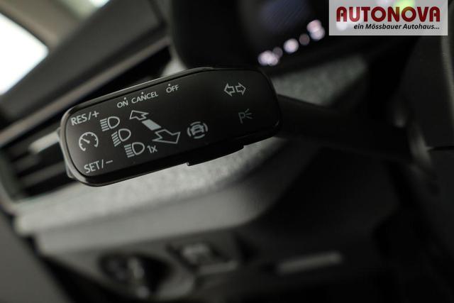 Skoda Kamiq Selection 1.5 TSI DSG Selection, AHK, LED, Kamera, Ladeboden, Winter 