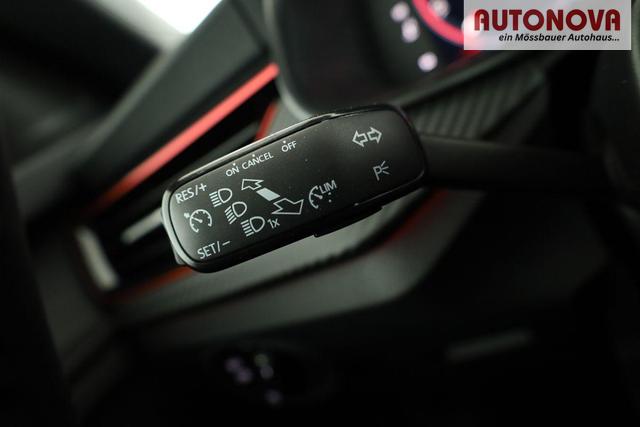 Skoda Kamiq Monte Carlo 1.0 TSI Carlo, Matrix, Pano, Kamera, Winter, 17-Zoll 