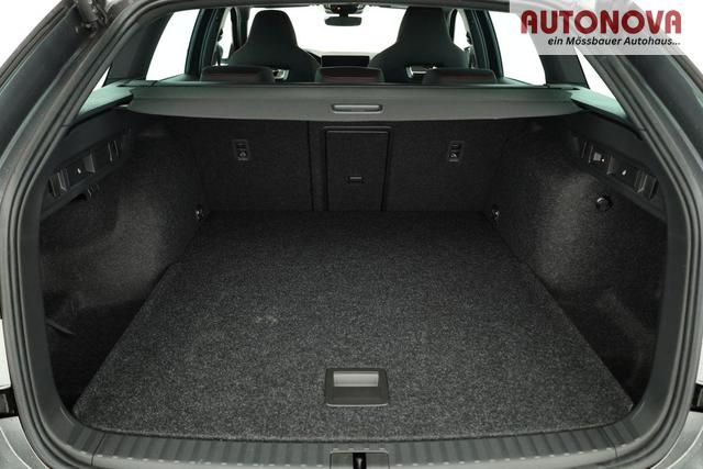 Skoda Octavia Combi 2.0 TSI 195 kW RS DSG, AHK, Navi, Matrix, Side, Winter, 5 J.-Garantie 