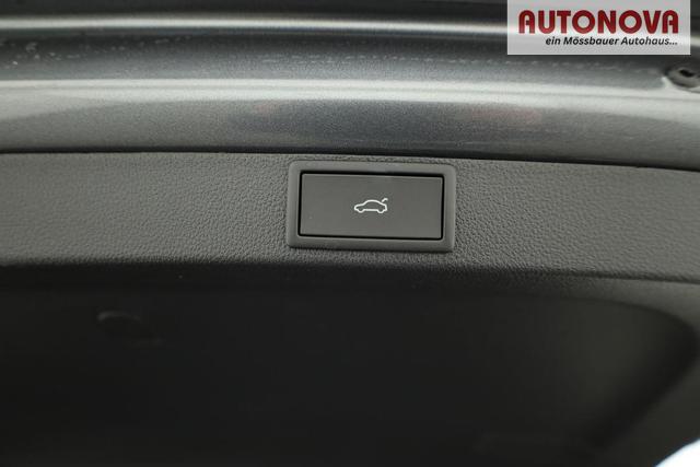Skoda Octavia Combi 2.0 TSI 195 kW RS DSG, AHK, Navi, Matrix, Side, Winter, 5 J.-Garantie 