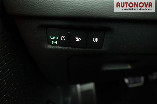 Skoda Octavia Combi 2.0 TSI 195 kW RS DSG, AHK, Navi, Matrix, Side, Winter, 5 J.-Garantie 